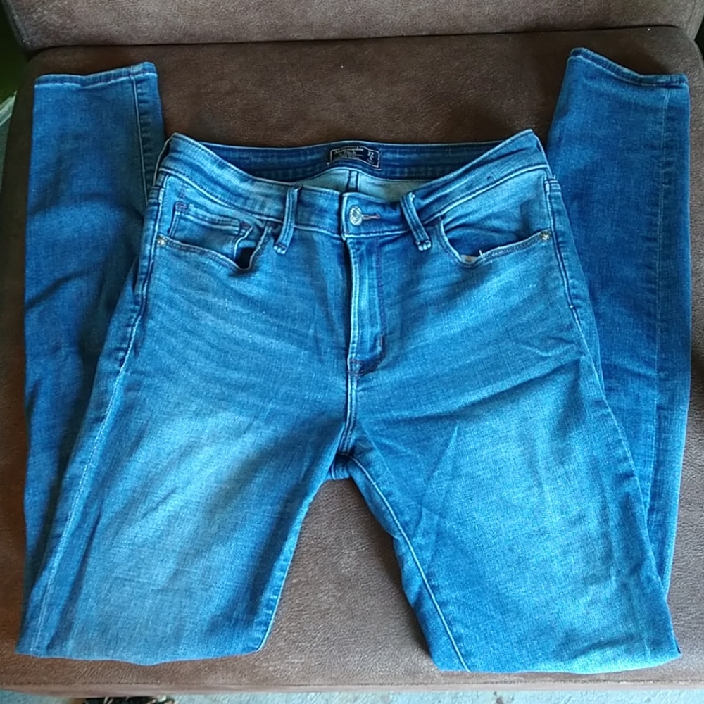 A&f tall skinny jeans